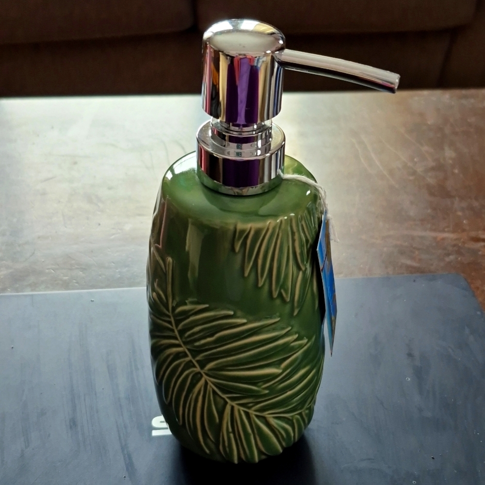 BRAND NEW LOTION,/SOAP DISPENSER DESTINATIONS, bed beth beyond